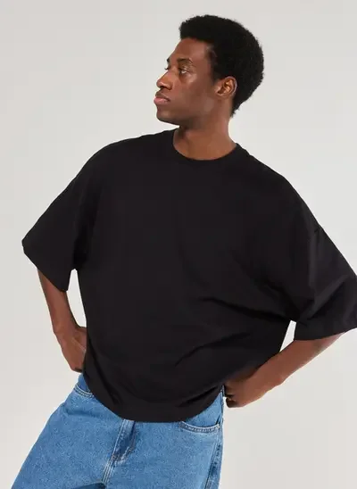 camiseta oversized cropped